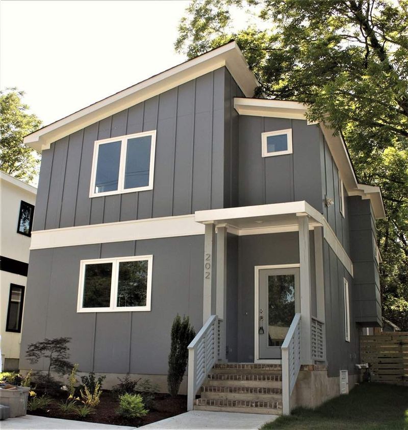 202 Parrish St, Raleigh, NC 27610