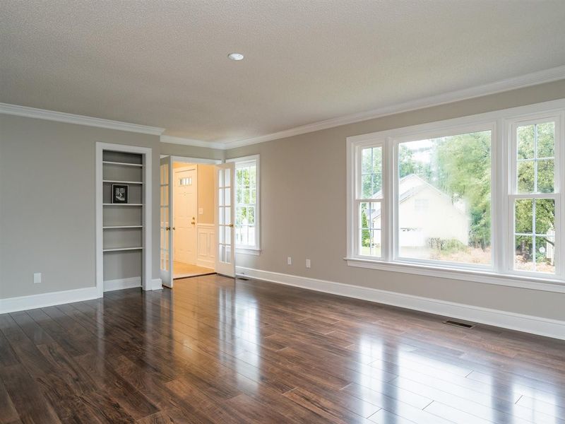 202 Pocono Ln, Cary, NC 27513