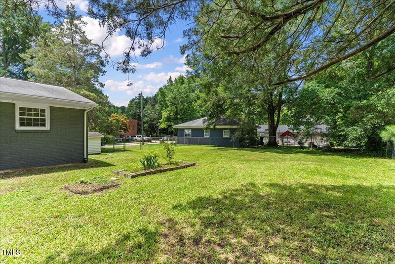 202 Purvis St, Garner, NC 27529