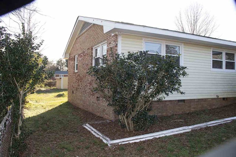 202 Queen Guenevere Trl, Garner, NC 27529