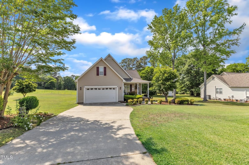 202 Reeder Branch Dr, Clayton, NC 27520