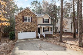 202 River Hills Dr, Clayton, NC 27527