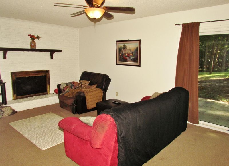 202 Rochelle Dr, Knightdale, NC 27545
