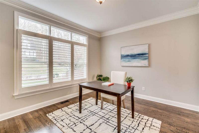 202 Rossburn Way, Chapel Hill, NC 27516