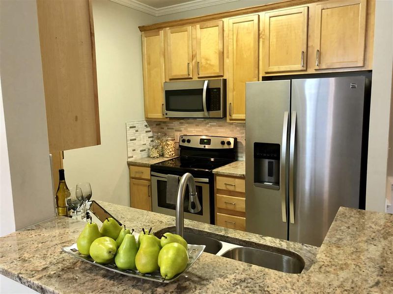 202 Savannah Ridge Rd #202, Holly Springs, NC 27540