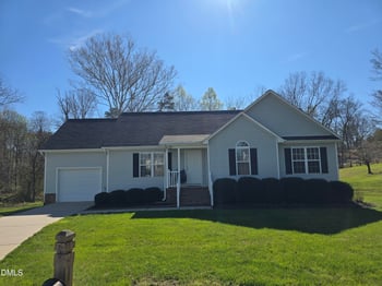 202 Sebastian Ct, Mebane, NC 27302