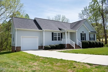 202 Sebastian Ct, Mebane, NC 27302