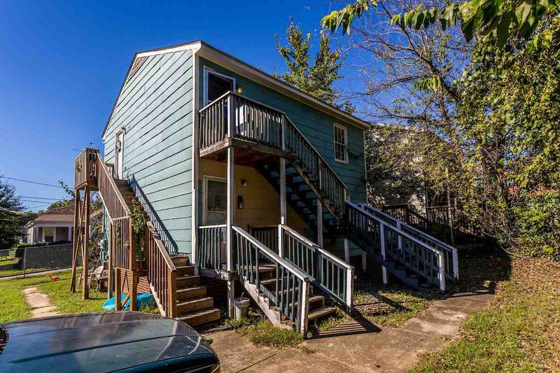 202 Selwyn Al, Raleigh, NC 27601