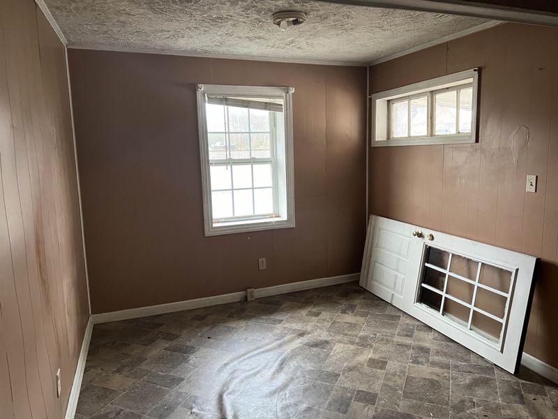202 N Smith Ln, Clayton, NC 27520