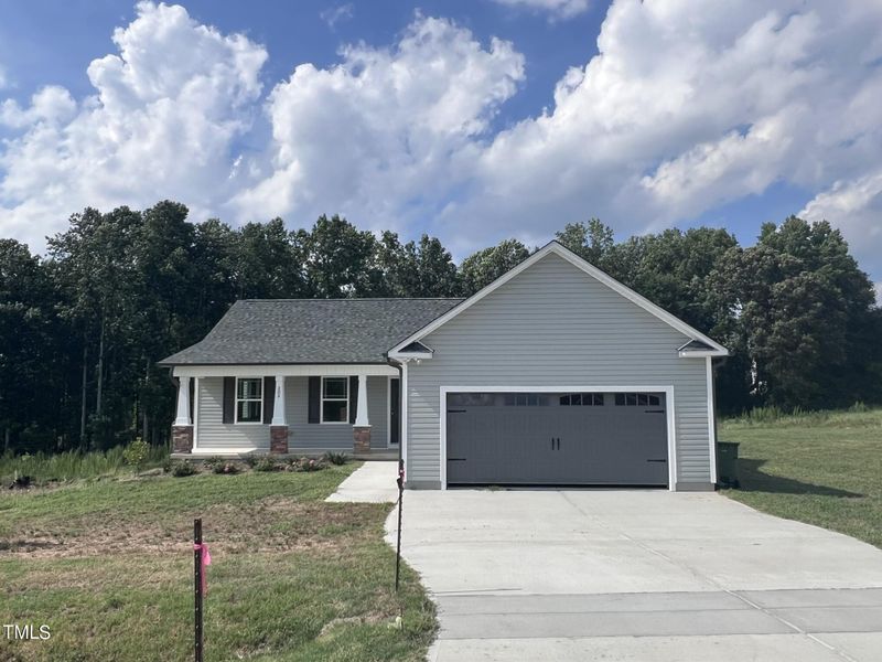 202 Starry Sky Dr, Benson, NC 27504