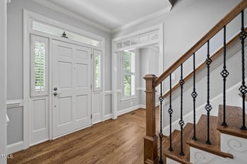 202 Stoneleigh Dr, Cary, NC 27511