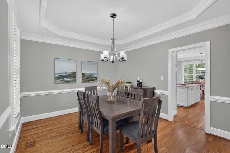 202 Stoneleigh Dr, Cary, NC 27511