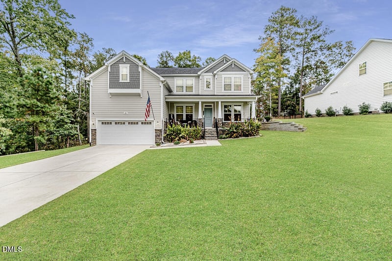 202 Streamside Dr, Sanford, NC 27330