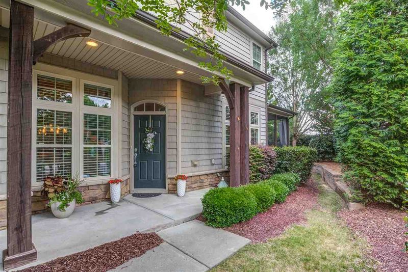 202 Sunstone Dr, Cary, NC 27519