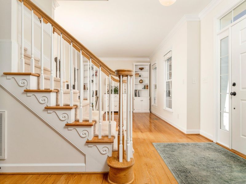 202 Temple Gate Dr, Cary, NC 27518