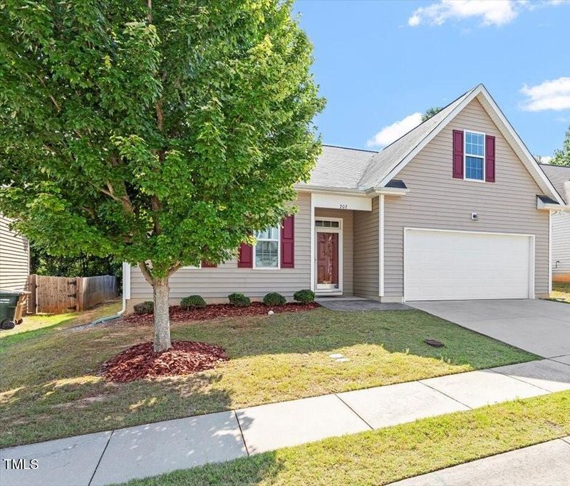 202 Verrazano Pl, Clayton, NC 27520