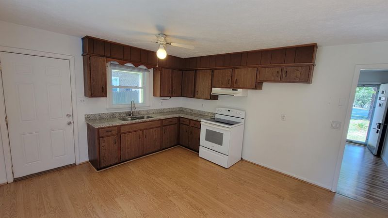 202 Weston Rd, Garner, NC 27529