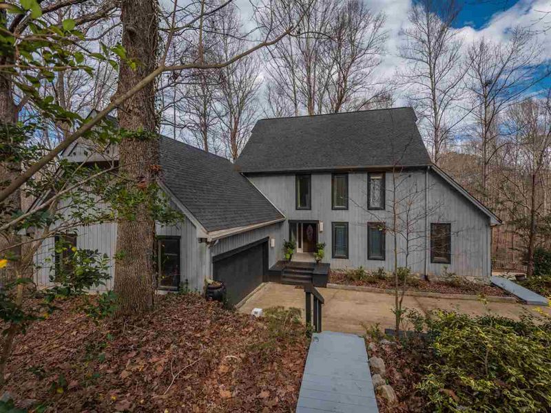 2020 Fox Den St, Clayton, NC 27527