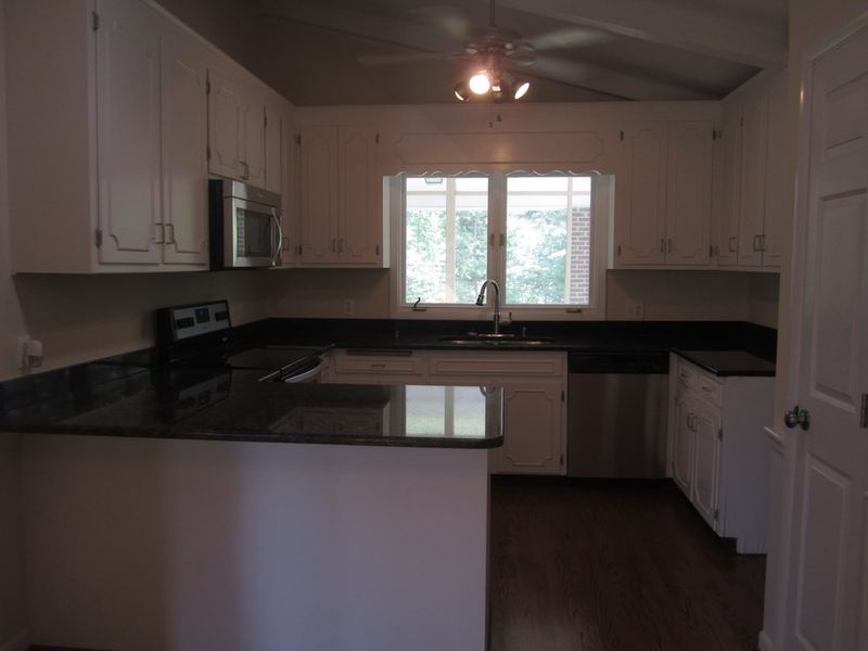 2020 Hardee Ln, Clayton, NC 27520