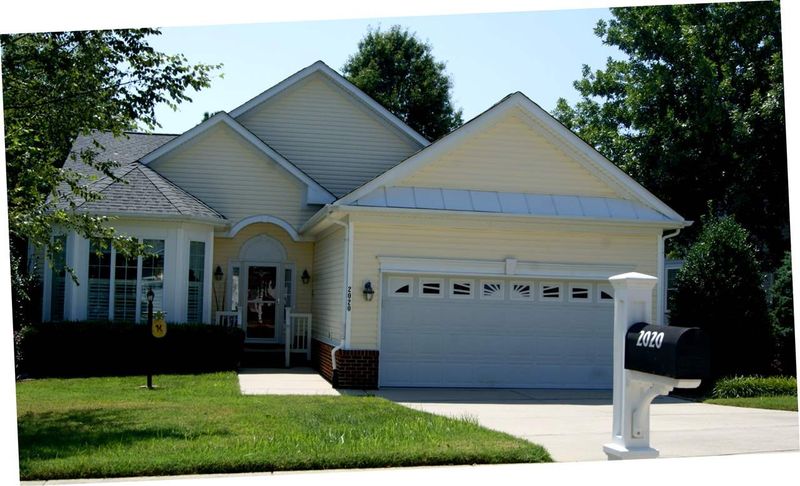 2020 Heritage Pines Dr, Cary, NC 27519
