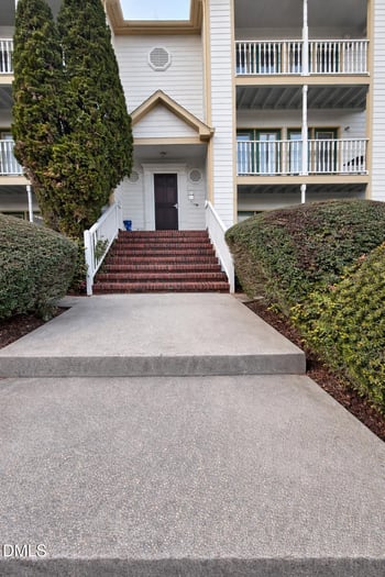 2020 Quaker Landing Dr #201, Raleigh, NC 27603