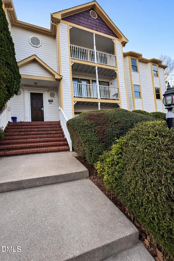 2020 Quaker Ldg #201, Raleigh, NC 27603