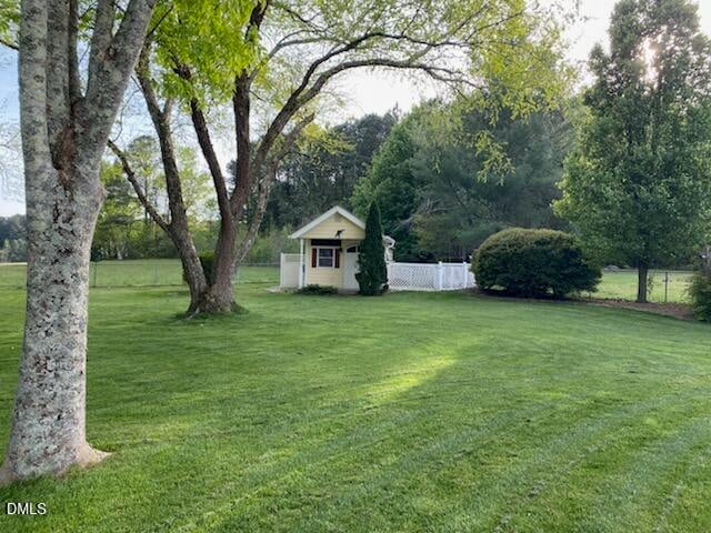 2020 Queen Charlotte Pl, Raleigh, NC 27610