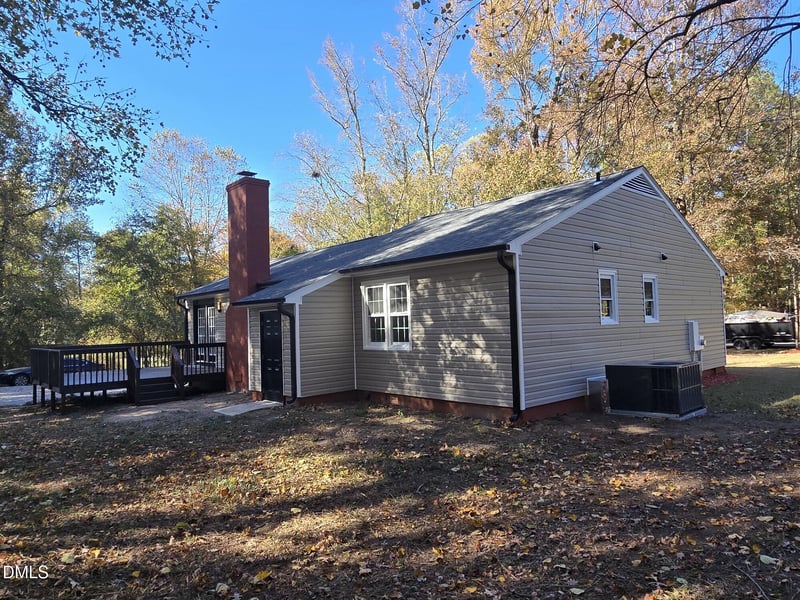 2021 Fort Dr, Clayton, NC 27520