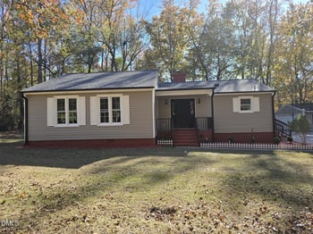 2021 Fort Dr, Clayton, NC 27520