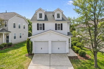 2021 Remington Oaks Cir, Cary, NC 27519