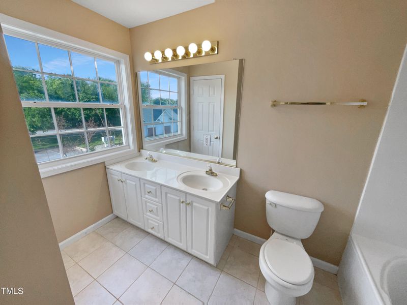 2021 Rivergate Rd #106, Raleigh, NC 27614