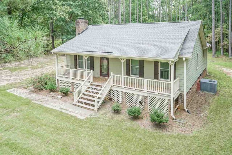 2021 Spring Valley Dr, Clayton, NC 27520