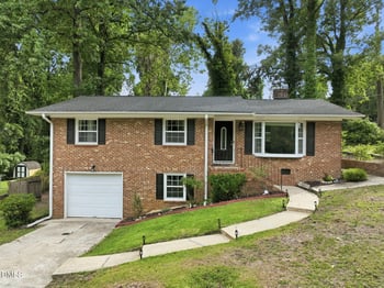 2021 Spruce St, Fayetteville, NC 28303