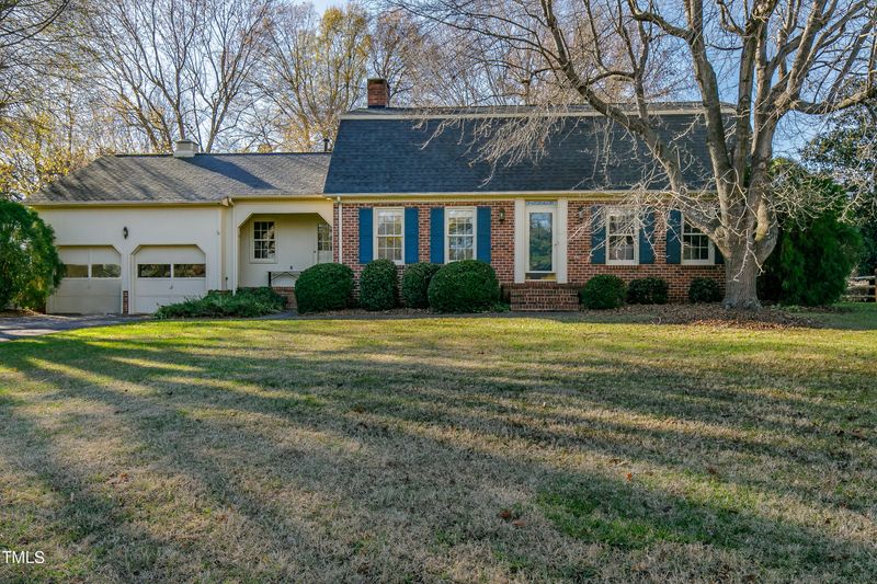 2021 Westover Ter, Burlington, NC 27215