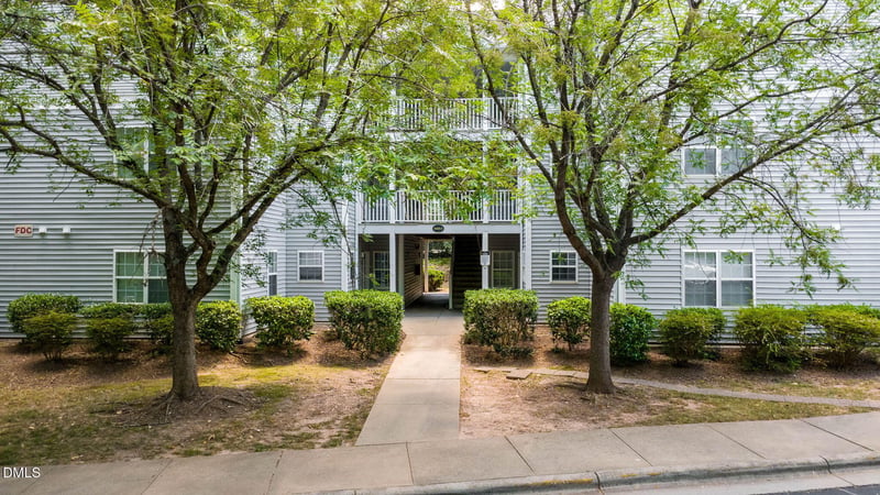 2021 Wolf Tech Ln #303, Raleigh, NC 27603