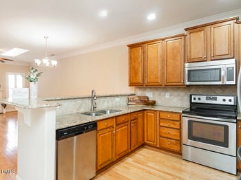 2022 Chandler Village Dr, Graham, NC 27253