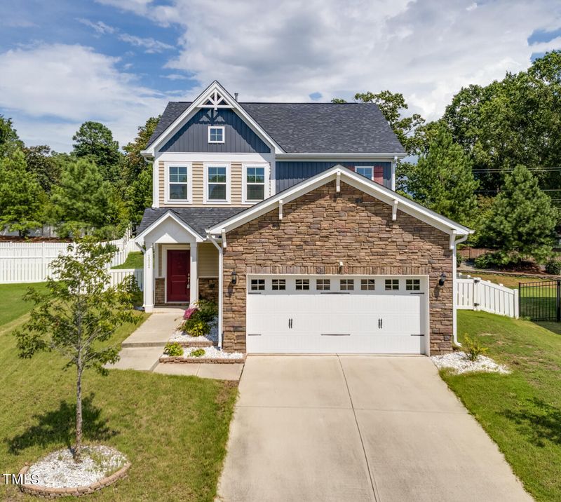 2022 Magnolia Tree Ln, Durham, NC 27703