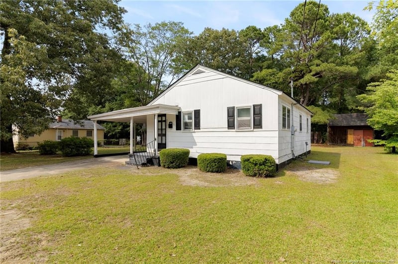 2022 Newark Ave, Fayetteville, NC 28301