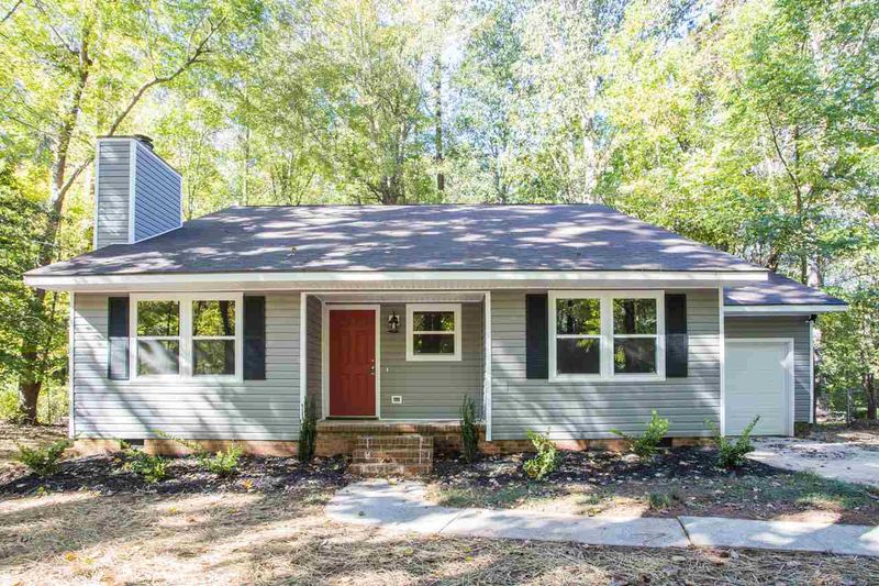 2023 Englewood Dr, Apex, NC 27539