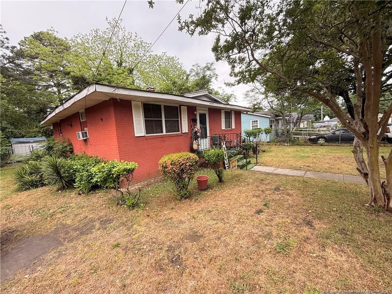2023 Newark Ave, Fayetteville, NC 28301