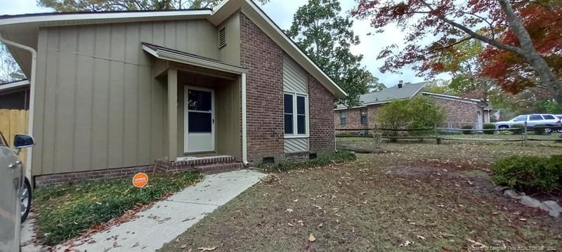 6403 Irvington Ct, Fayetteville, NC 28314