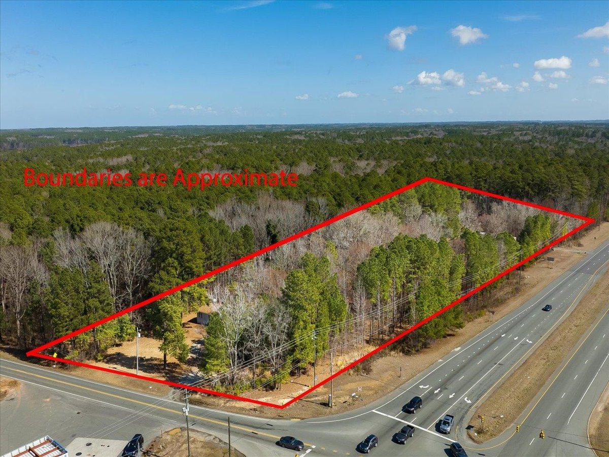 10681 E Us 64 Highway, Apex NC 27502