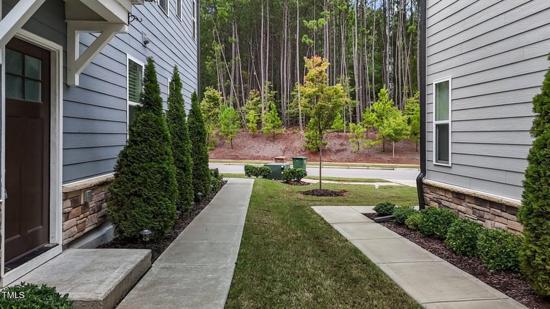 2024 Chipley Dr, Cary, NC 27519