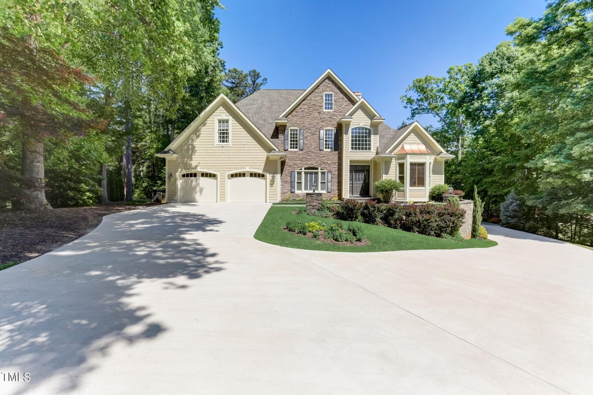 8805 Ashdown Court, Raleigh NC 27613