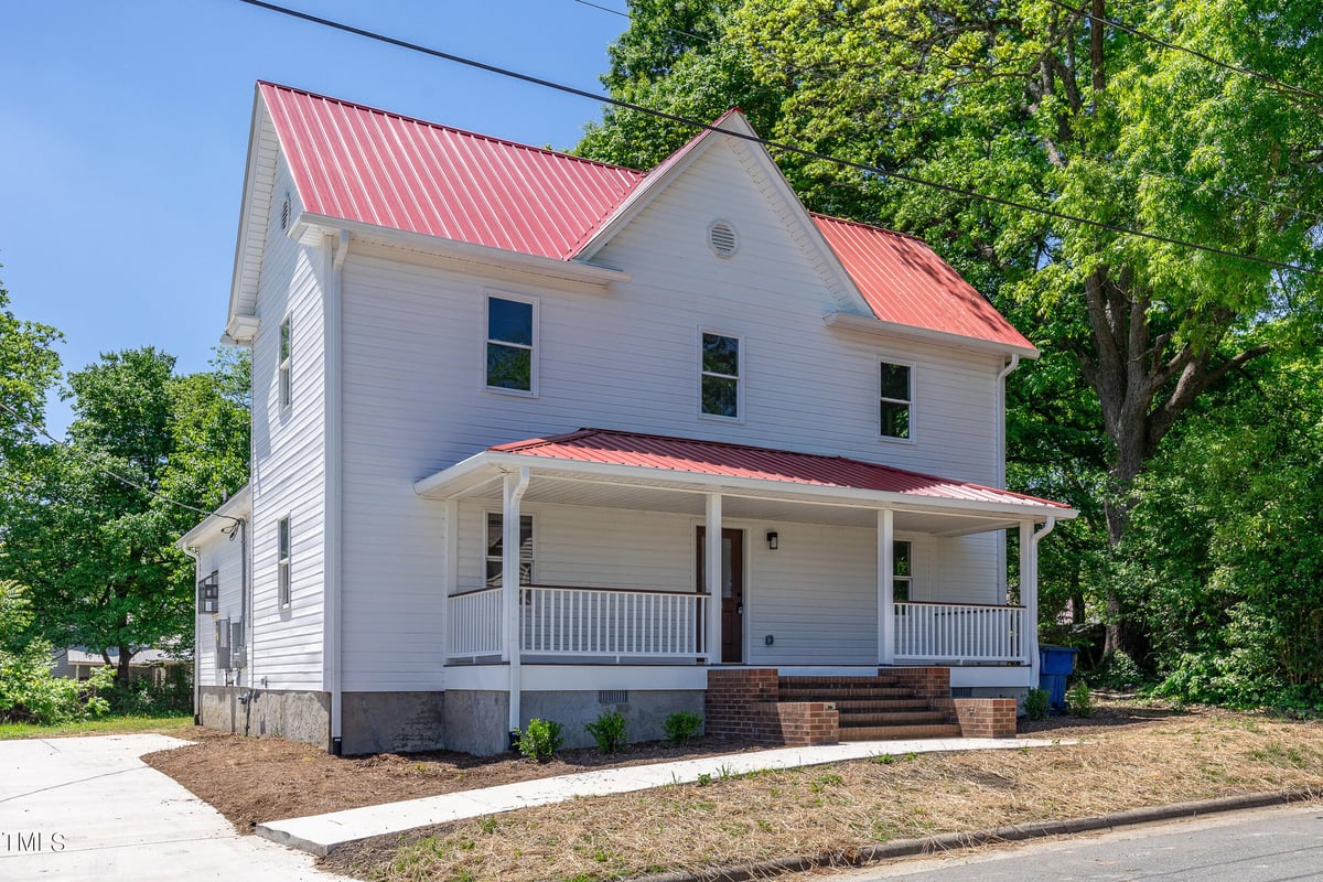 211 Long Avenue, Graham NC 27253