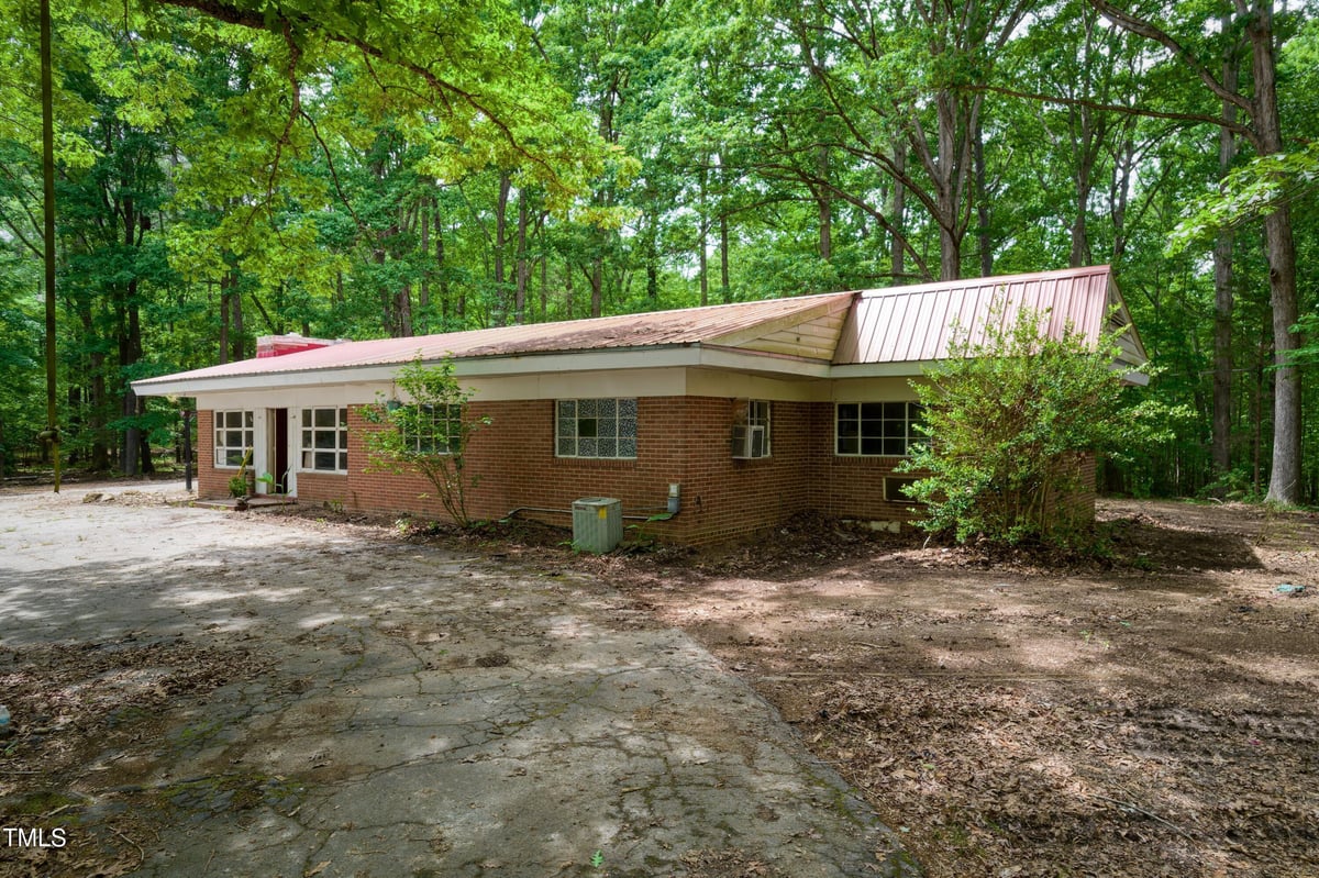 3315 Jones Ferry Road, Chapel Hill NC 27516