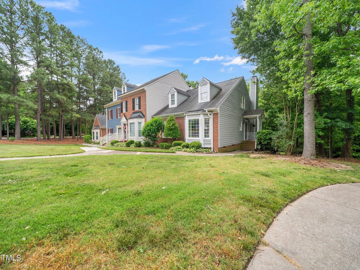 2807 Bedfordshire Court, Raleigh NC 27604