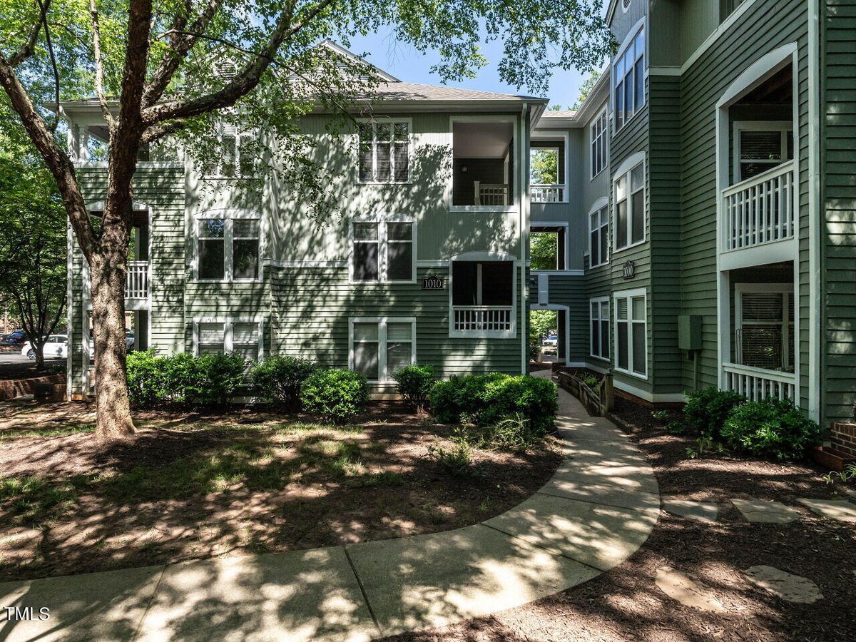 1010 Nicholwood Drive # 201, Raleigh NC 27605