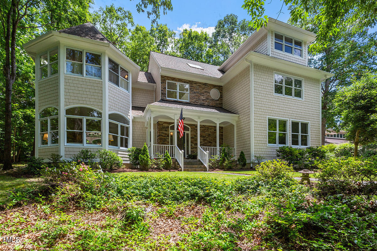 208 New Castle Place, Chapel Hill NC 27517