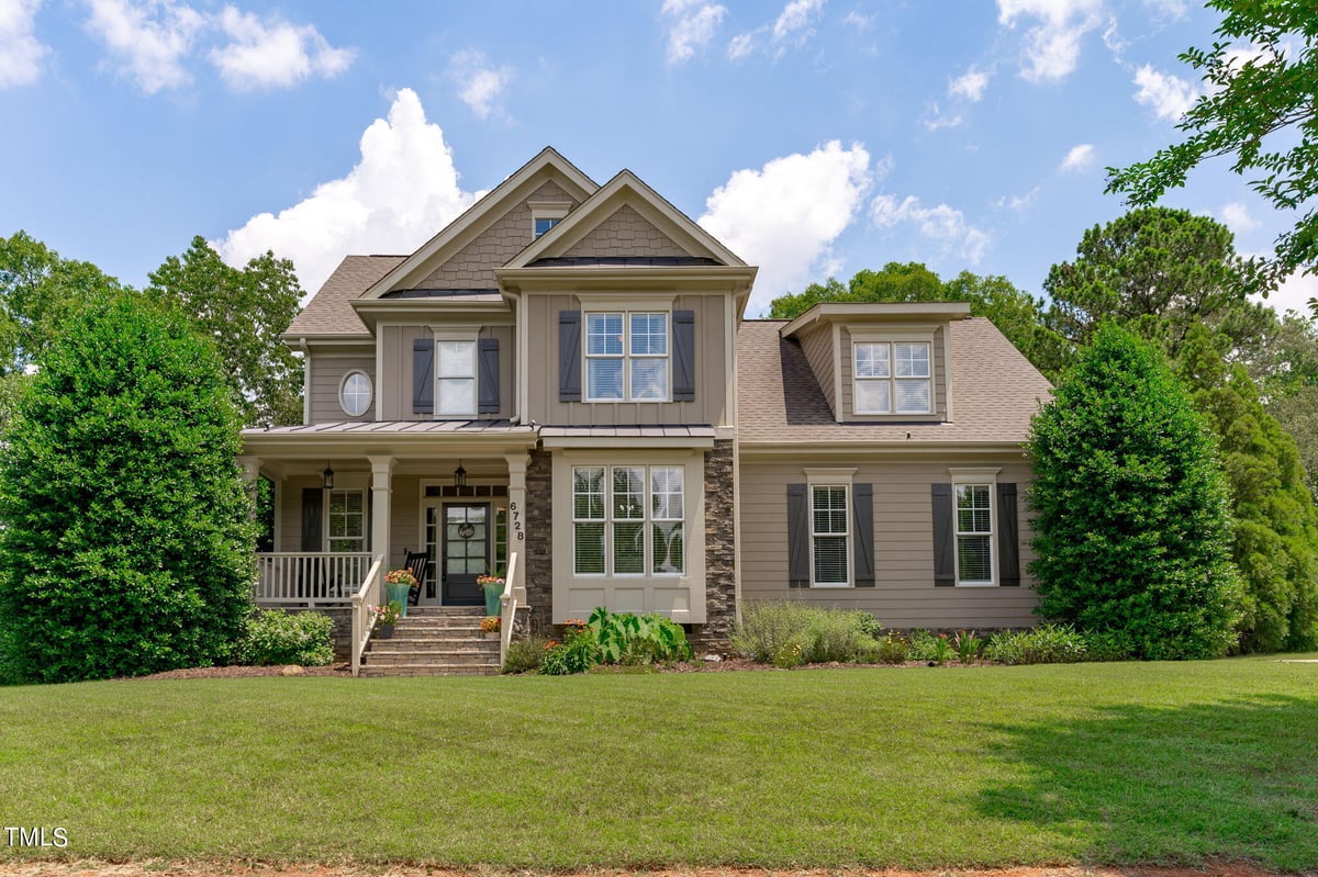 6728 Fawn Hoof Trail, Holly Springs NC 27540